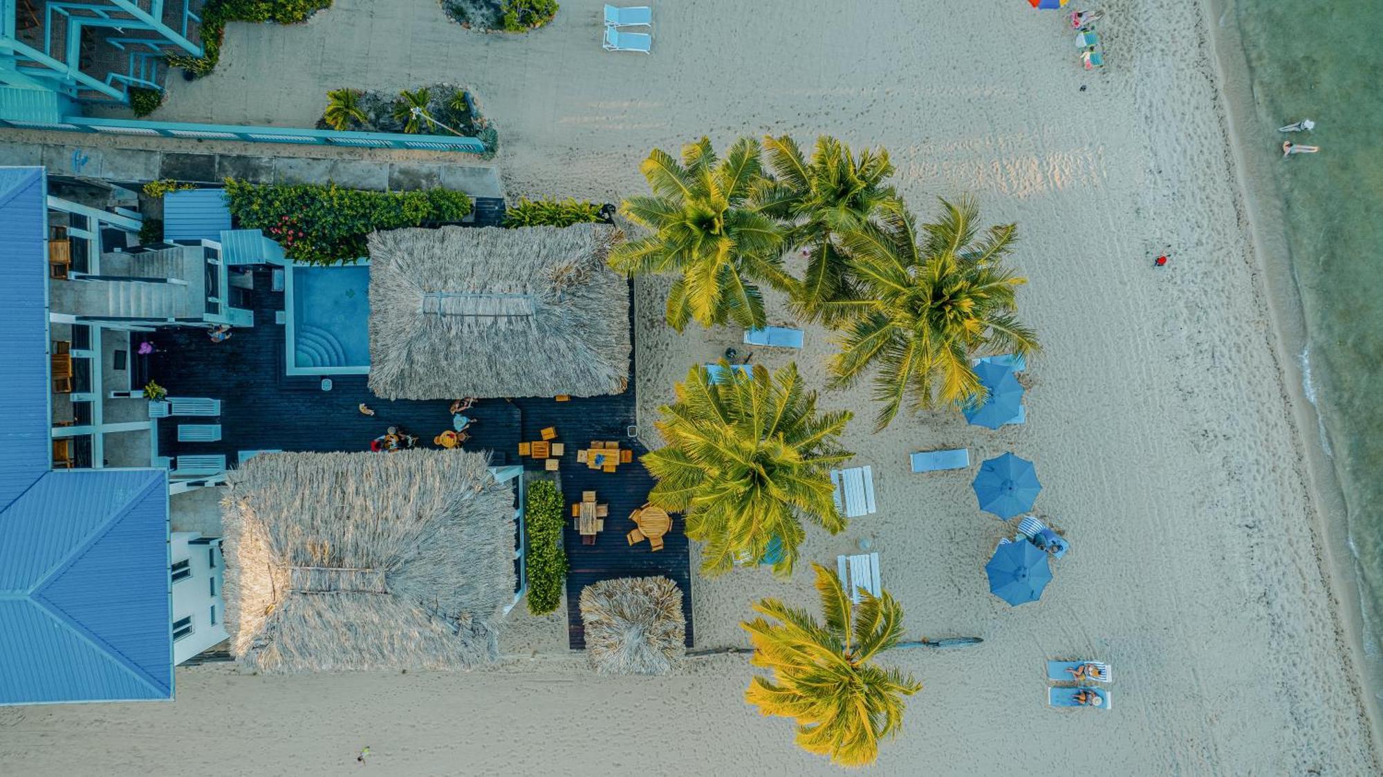 Ocean Breeze Hotel Placencia Exterior foto